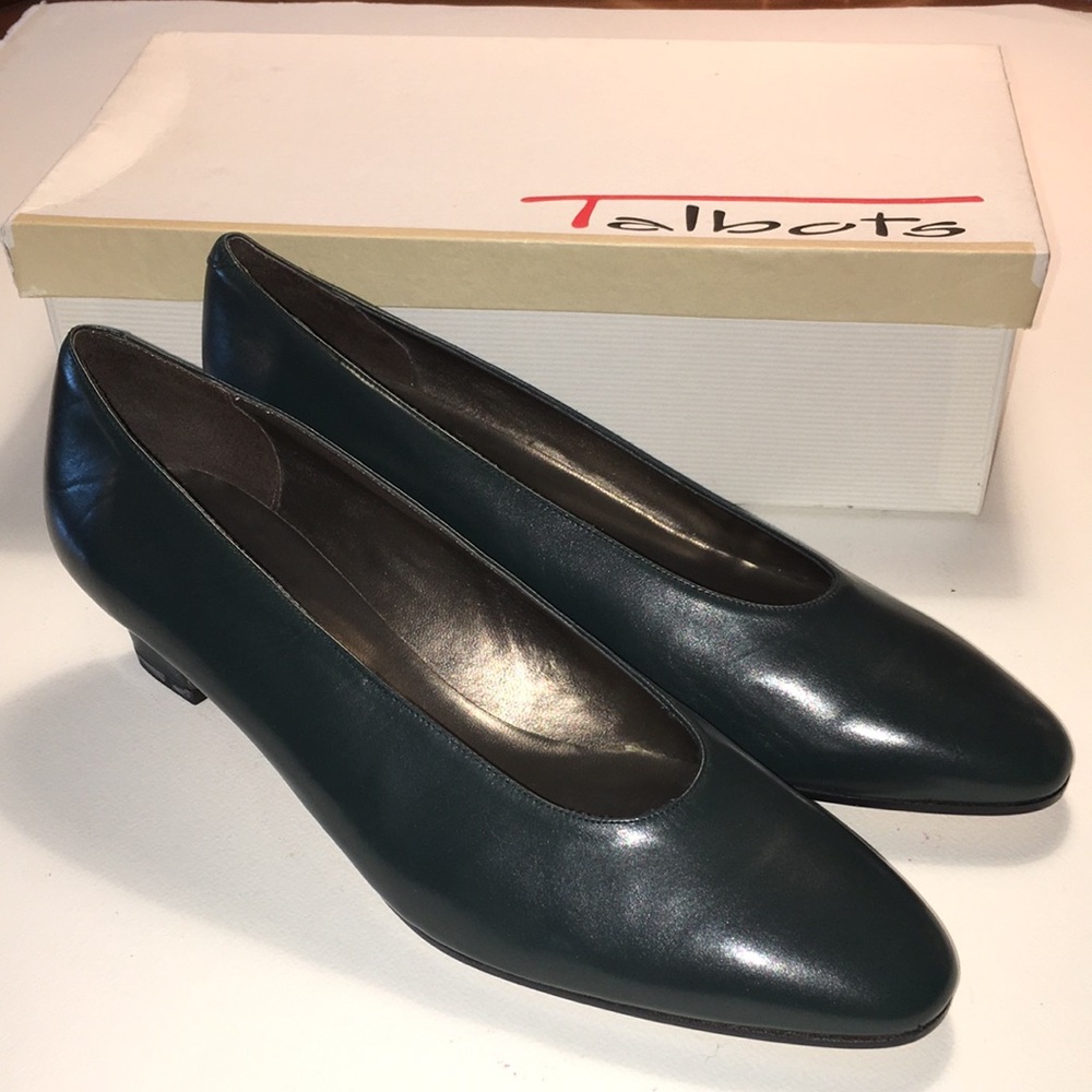 Talbots Spruce Green Heels NIB